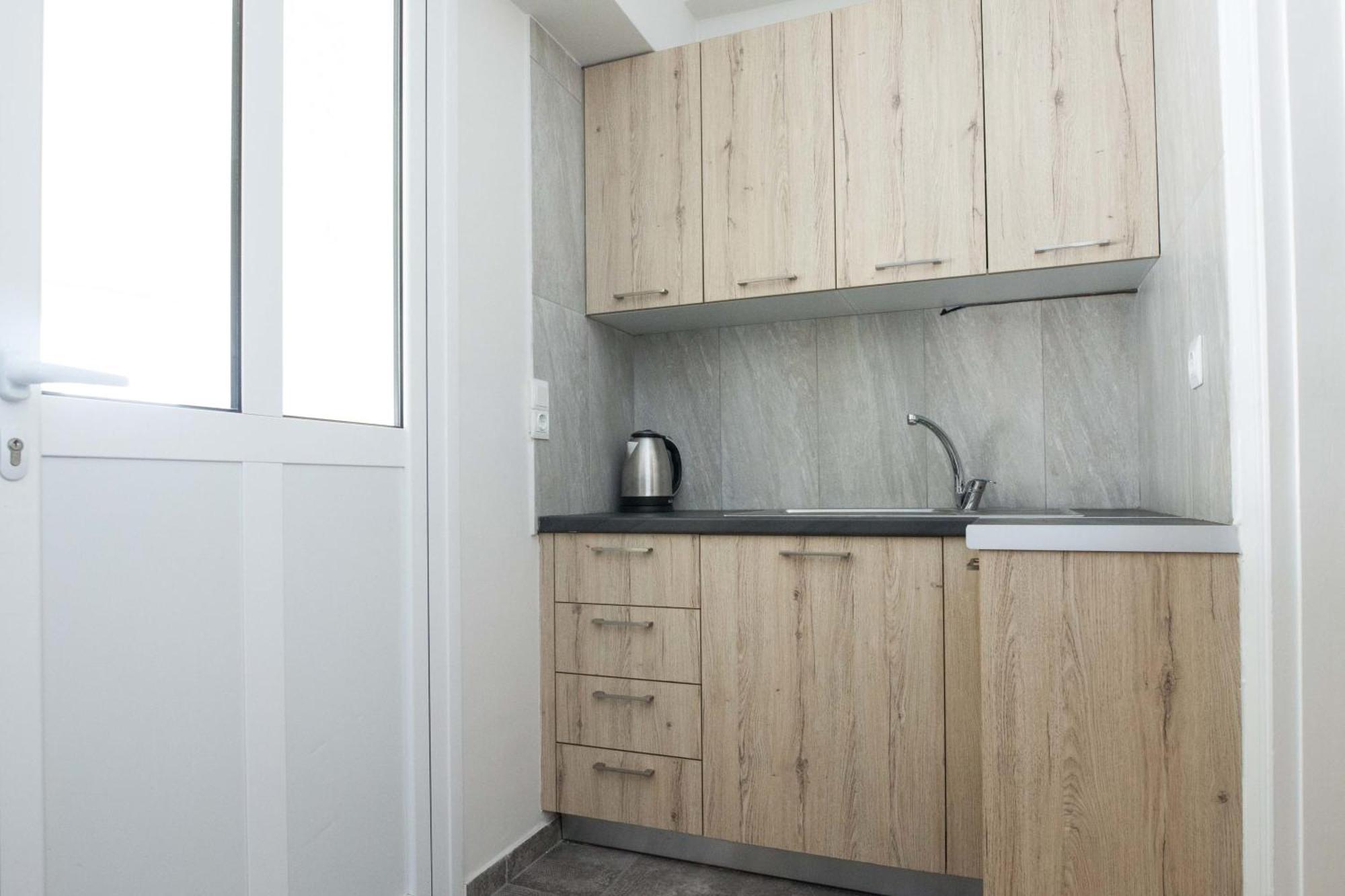 Modern 1 Bd Balcony Apt Near Metro In Kato Patisia Atina Dış mekan fotoğraf