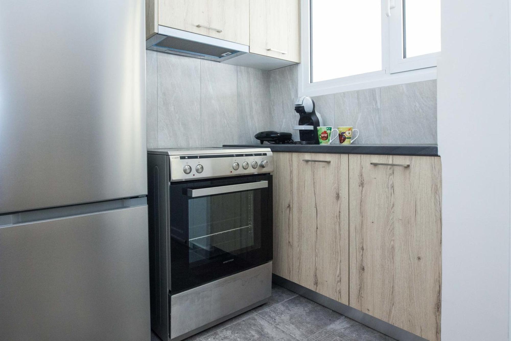 Modern 1 Bd Balcony Apt Near Metro In Kato Patisia Atina Dış mekan fotoğraf